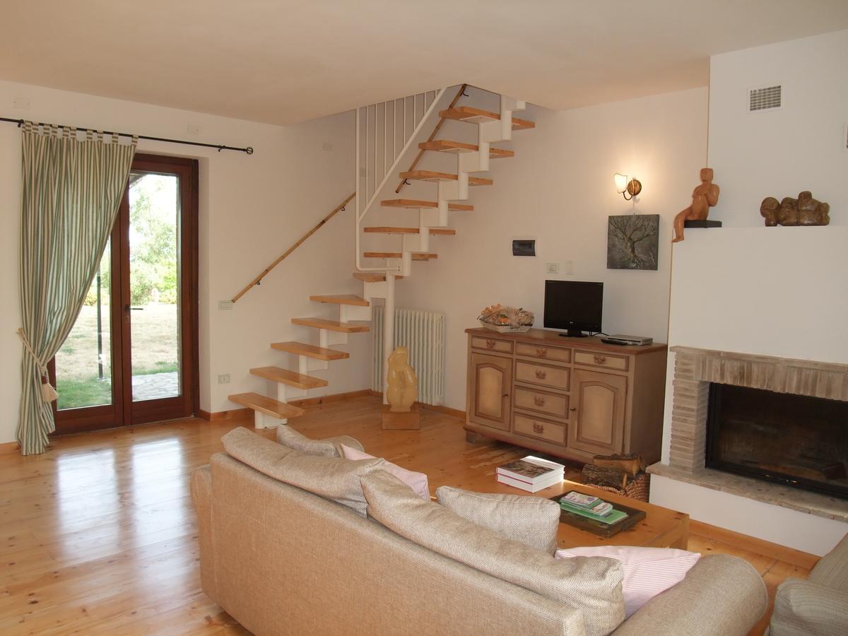 Agriturismo Pian Di Frattina Fabro Eksteriør billede